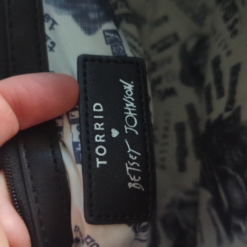 Torrid x Betsy Johnson Crossbody bag. Checkered. Black purse. - Picture 6 of 13